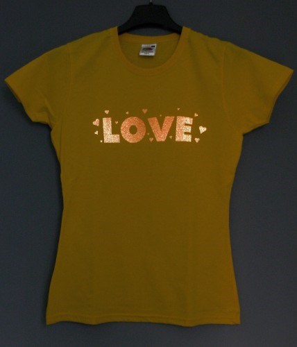 Продукти: Светеща боя за текстил